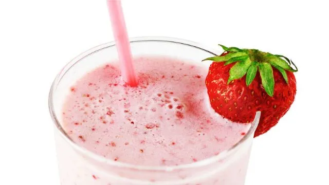 Strawberry milk smoothie
