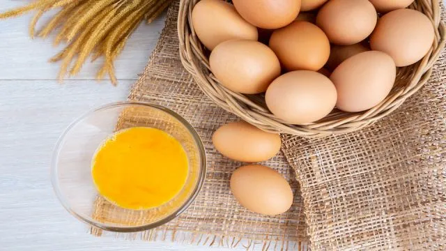 Eggs in basket